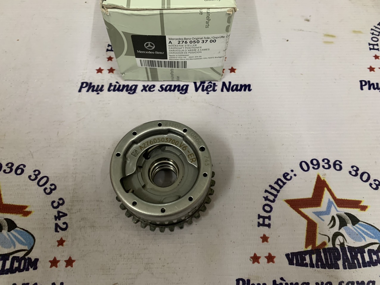 Bánh răng cam hút phải Mercedes M276